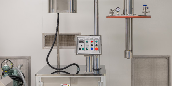 Tuberos · Instalación / Mantenimiento Tuberías Industriales Bonrepòs i Mirambell · Montaje de tuberías para transportar líquidos, gases o productos químicos
