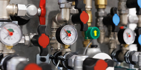 Tuberos · Instalación / Mantenimiento Tuberías Industriales Bonrepòs i Mirambell · Conexión de tuberías a calderas, intercambiadores de calor y otros equipos industriales